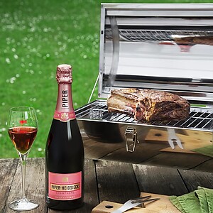 Piper-Heidsieck Rose Sauvage 75cl + BBQ (ex. display)