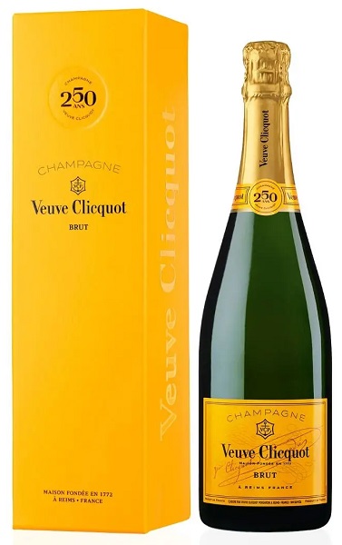 Veuve Clicquot Brut NV 75cl in Gift Box